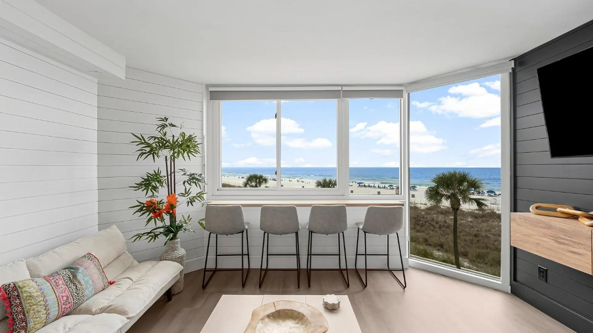 Fantastic Fully Renovated Beach Front Condo - Incredible View - Top Of The Gulf 321 Panama City Beach